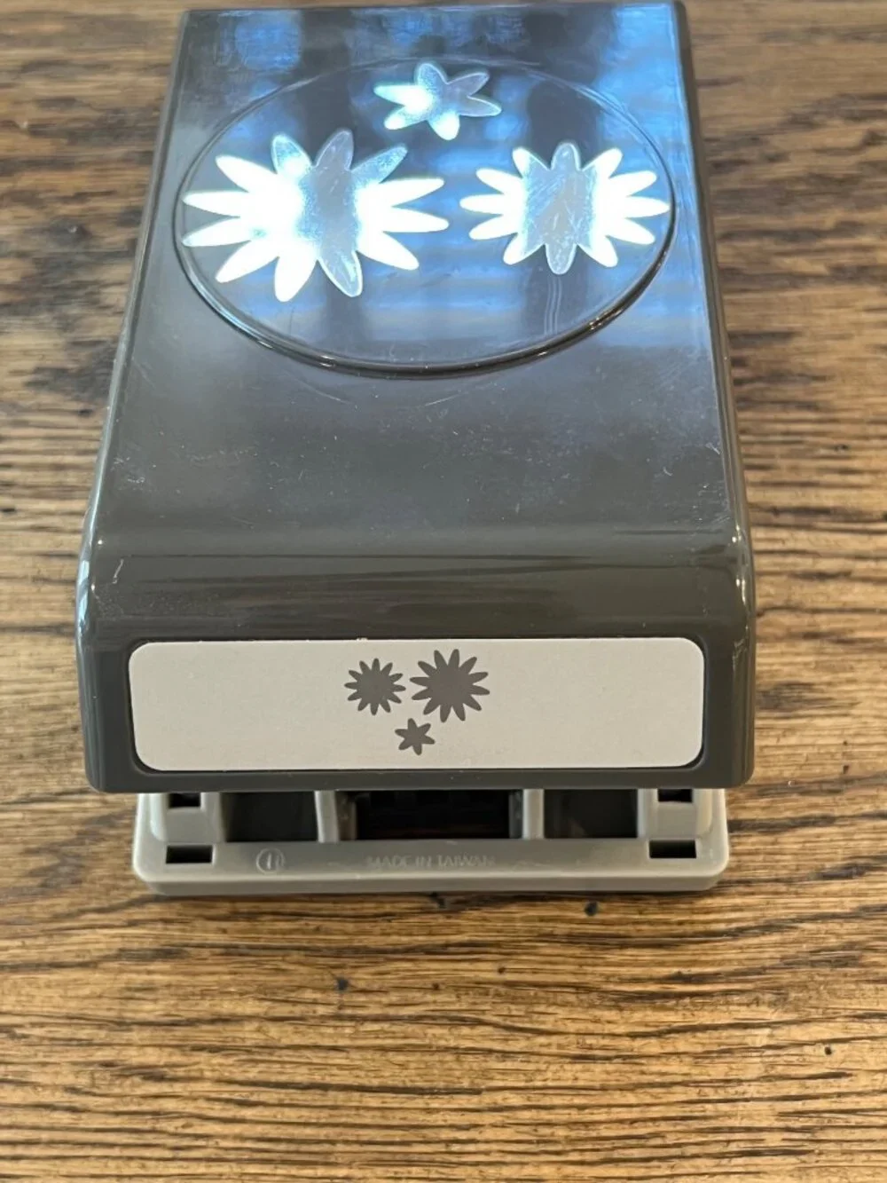 Stampin Up! Blossom Bunch Paper Flower Punch Craft Tool Scrapbooking Supply - Picture 3 of 4